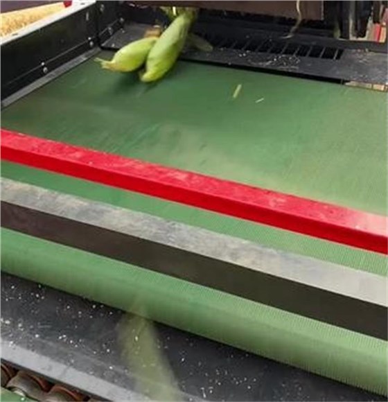 玉米采收机跑步带-1