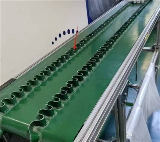 裙边挡板输送带1020-3