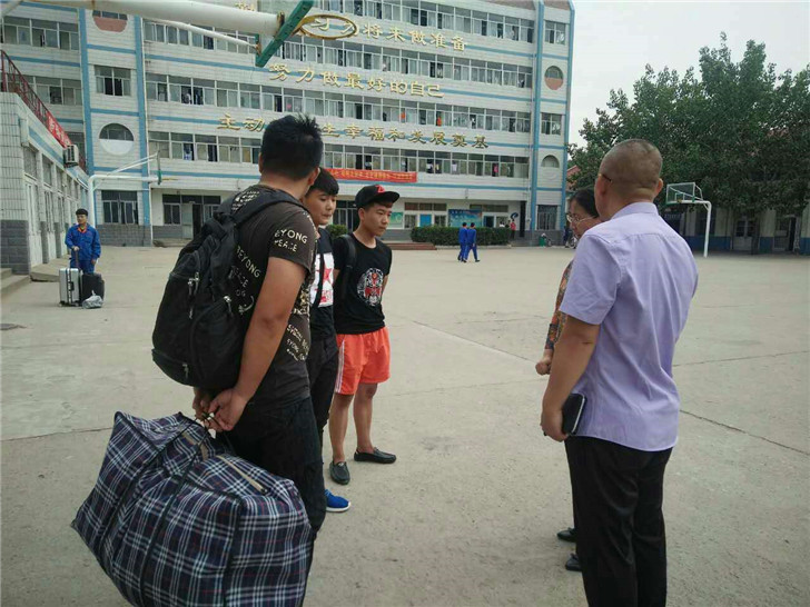 岳脱得精光让我挺进去视频-国产精品午夜无码体验区-丰满老熟妇BBBBB搡BBB-美女被大J插-国产午夜精品理论片公司与 济南技师学院合作实习同步带轮车间 (2)