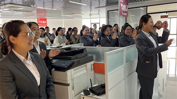 销售启动大会1104-4