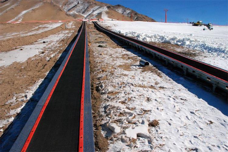 滑雪场魔毯输送带0923-11