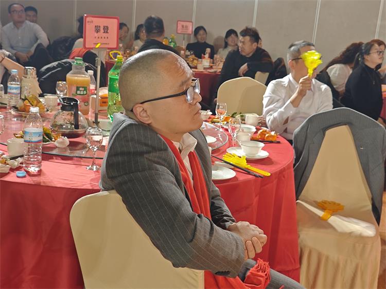 年会0410-34